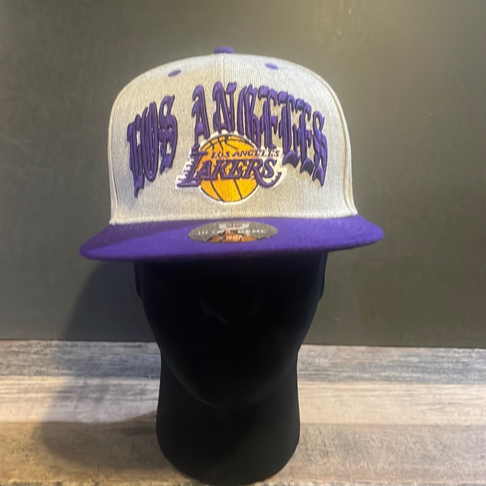 NBA Los Angeles Lakers Ultra Game Snapback Hat